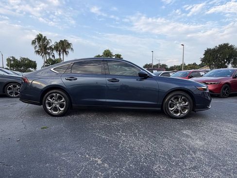 Used 2024 Honda Accord EX image 4