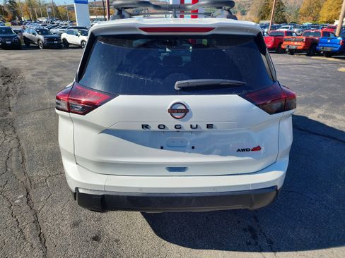 New 2026 Nissan Rogue SV image 7