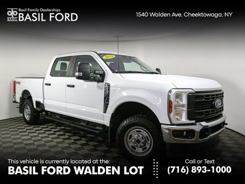 Used 2024 Ford F250 XL w/ XL Chrome Package image 1