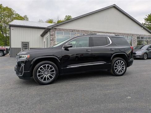 Used 2023 GMC Acadia Denali w/ Denali Ultimate Package AWD/4WD image 3