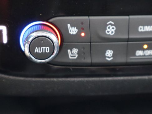 Used 2021 Buick Enclave Avenir image 25