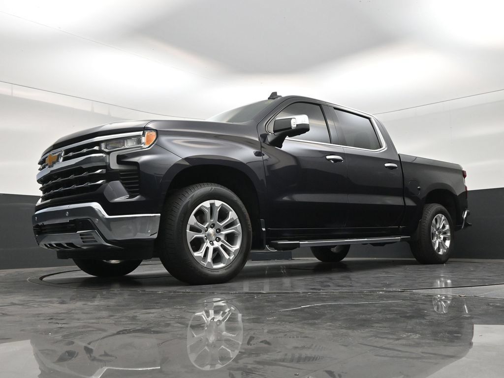 Used 2023 Chevrolet Silverado 1500 LTZ RWD image 19