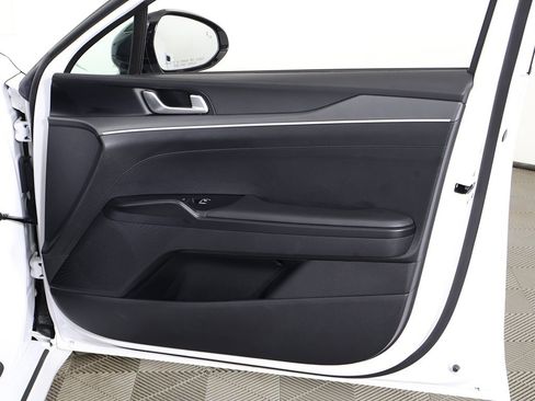 Used 2023 Kia K5 GT-Line image 25