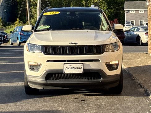 Used 2018 Jeep Compass Latitude w/ Popular Equipment Group AWD/4WD image 8