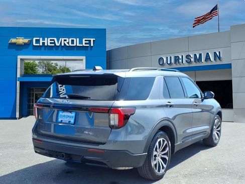 Used 2025 Ford Explorer ST-Line w/ Premium Package image 3