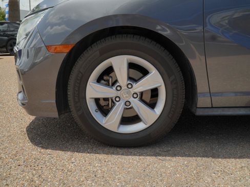 Used 2020 Honda Odyssey EX image 10
