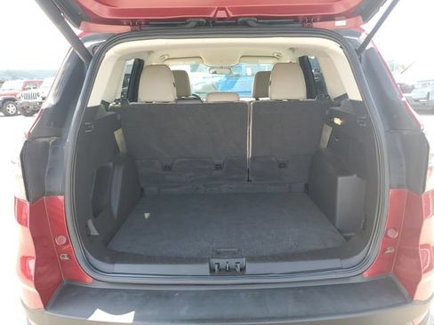 Used 2017 Ford Escape SE w/ SE Leather Comfort Package AWD/4WD image 9