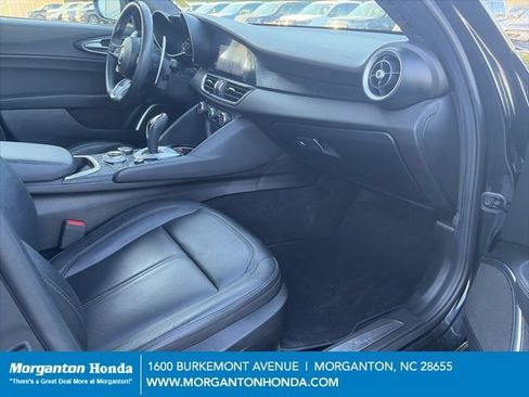 Used 2023 Alfa Romeo Giulia Sprint AWD/4WD image 35