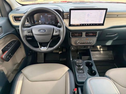 Used 2025 Ford Maverick Lariat w/ 4K Tow Package image 29