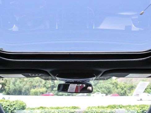 Used 2022 Ford Edge Titanium w/ Equipment Group 301A AWD/4WD image 12