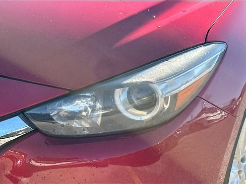 Used 2017 MAZDA MAZDA3 Touring w/ Popular Equipment Package image 35