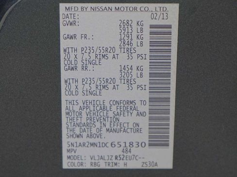 Used 2013 Nissan Pathfinder Platinum w/ Platinum Premium Pkg FWD image 30