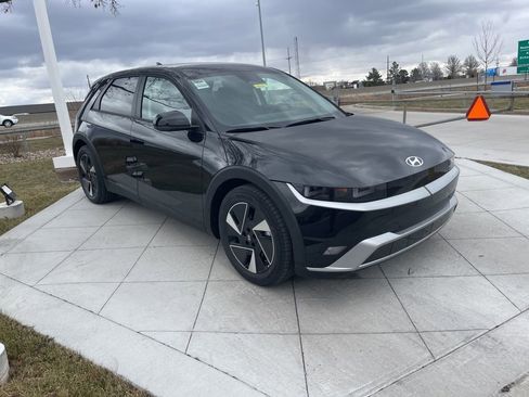 New 2026 Hyundai Ioniq 5 SE RWD image 7