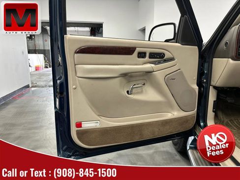 Used 2005 Cadillac Escalade AWD image 27