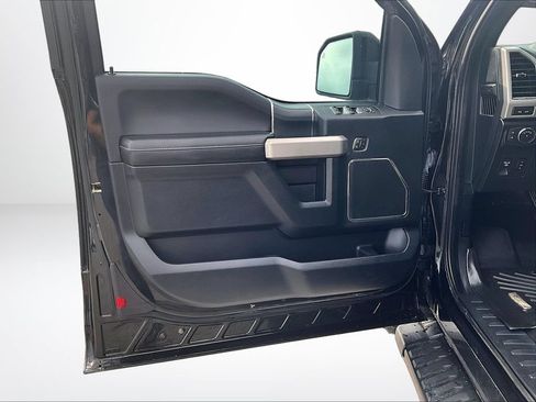 Used 2019 Ford F150 Lariat w/ Equipment Group 502A Luxury AWD/4WD image 25