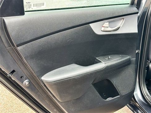 Used 2024 Kia Forte LXS image 30