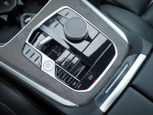 New 2026 BMW X5 xDrive40i w/ M Sport Package image 18