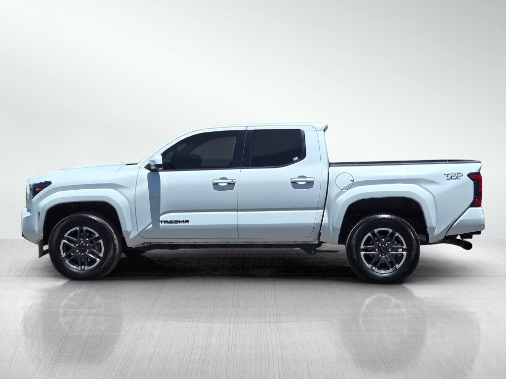 Used 2024 Toyota Tacoma TRD Sport AWD/4WD image 8