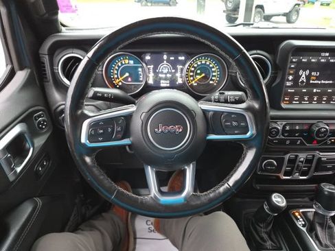 Used 2020 Jeep Wrangler Unlimited Sahara w/ Dual Top Group AWD/4WD image 52