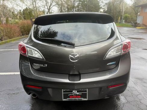 Used 2012 MAZDA MAZDA3 i Grand Touring w/ Tech Pkg image 6