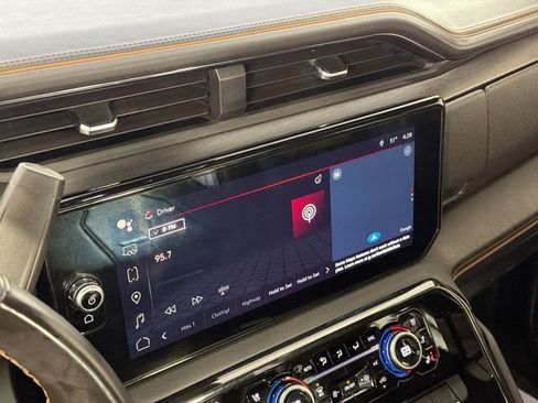 Used 2024 GMC Sierra 3500 AT4 w/ AT4 Preferred Package image 15