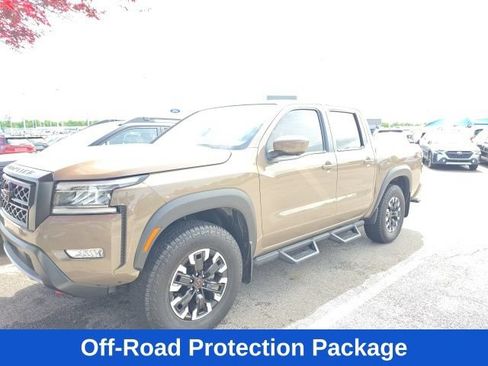 Used 2023 Nissan Frontier PRO-4X w/ Pro Convenience Package AWD/4WD image 7
