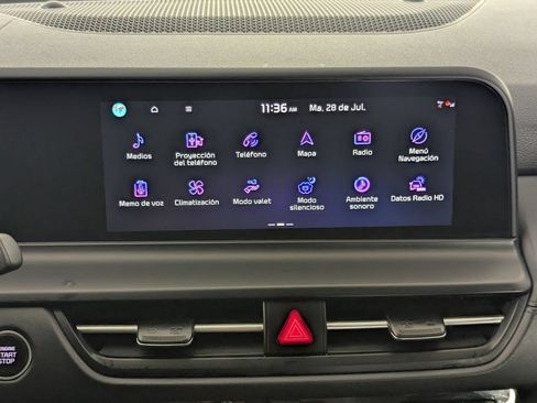 Used 2024 Kia Seltos EX FWD image 17