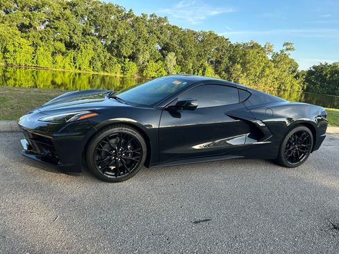 Used 2024 Chevrolet Corvette Stingray Preferred Cpe RWD image 2