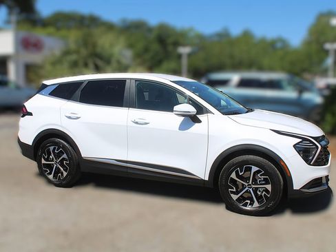 Certified 2024 Kia Sportage EX FWD image 4