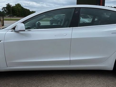 Used 2018 Tesla Model 3 Long Range AWD/4WD image 8