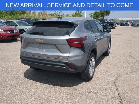 Certified 2024 Chevrolet Trax LS FWD image 7