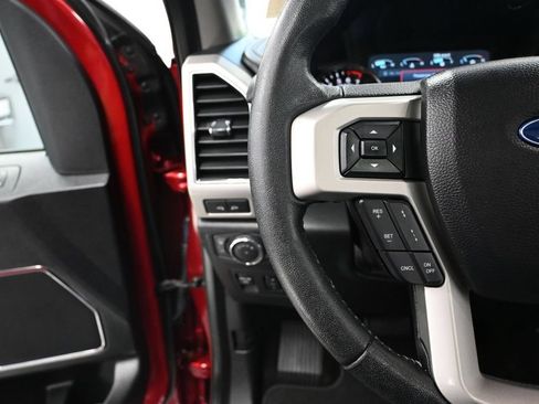 Used 2019 Ford F150 Lariat w/ Equipment Group 502A Luxury AWD/4WD image 29