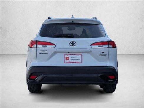 Used 2024 Toyota Corolla Cross SE image 7