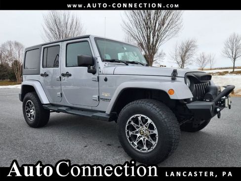 Used 2015 Jeep Wrangler Unlimited Sahara w/ Connectivity Group image 1