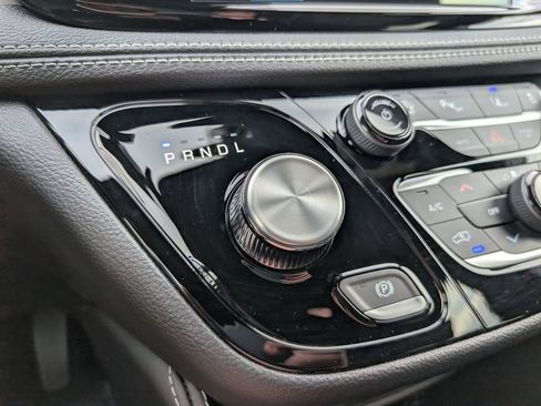 New 2026 Chrysler Pacifica Limited w/ S Appearance Package image 29