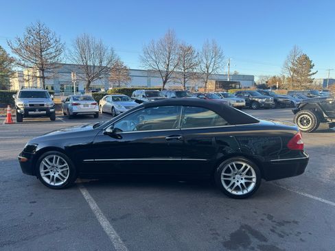 Used 2009 Mercedes-Benz CLK 350 Cabriolet image 11