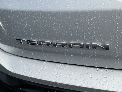 Used 2022 GMC Terrain SLE w/ Driver Convenience Package image 9