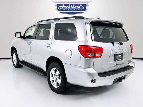 Used 2017 Toyota Sequoia SR5 image 4