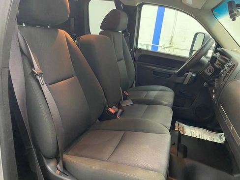 Used 2013 Chevrolet Silverado 2500 LT w/ Convenience Package image 17