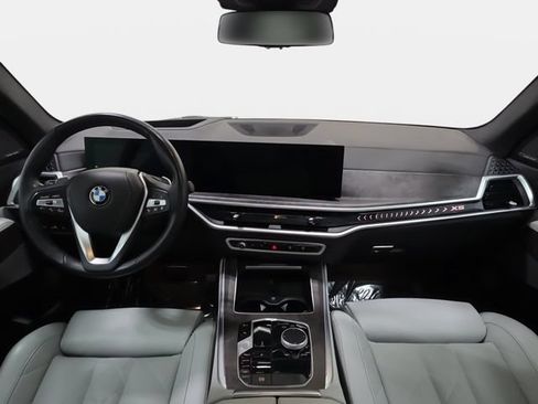 Certified 2024 BMW X5 xDrive40i w/ Premium Package AWD/4WD image 9