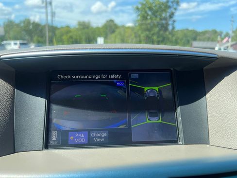 Used 2019 INFINITI Q70 Luxe RWD image 24
