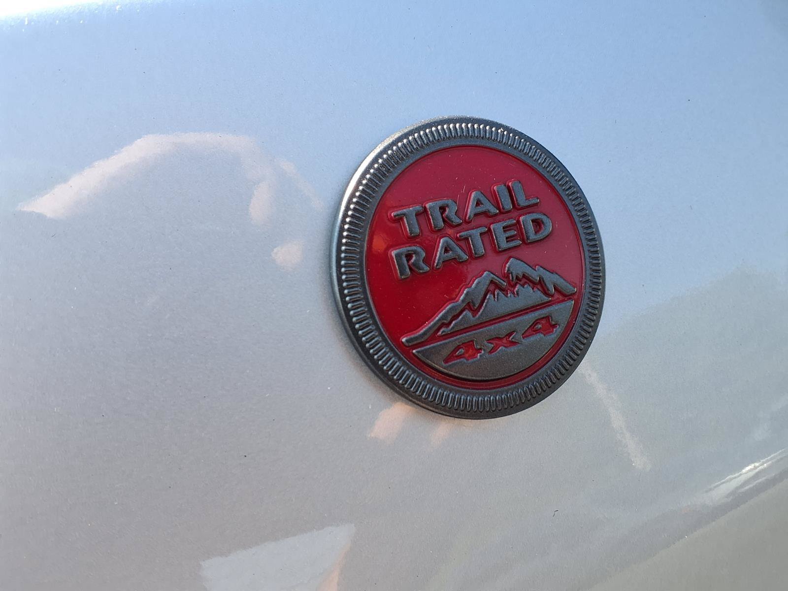Used 2025 Jeep Compass Trailhawk AWD/4WD image 16