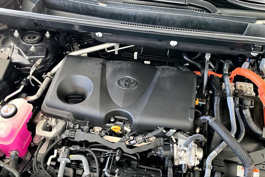 Certified 2024 Toyota RAV4 LE AWD/4WD image 31