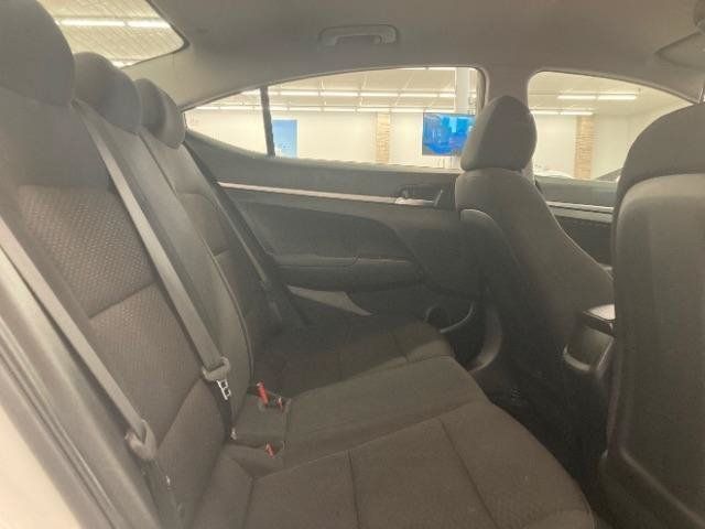 Used 2019 Hyundai Elantra SE w/ Cargo Package FWD image 14