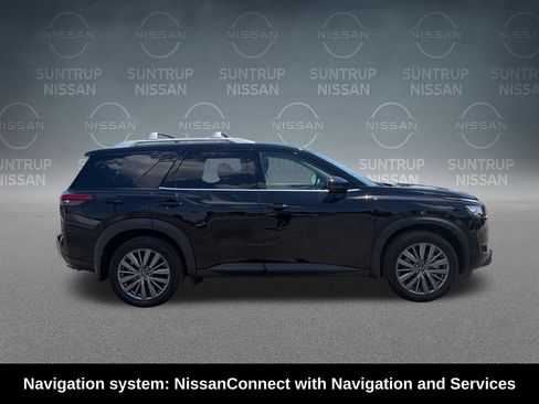 Used 2025 Nissan Pathfinder SL w/ SL Premium Package FWD image 7