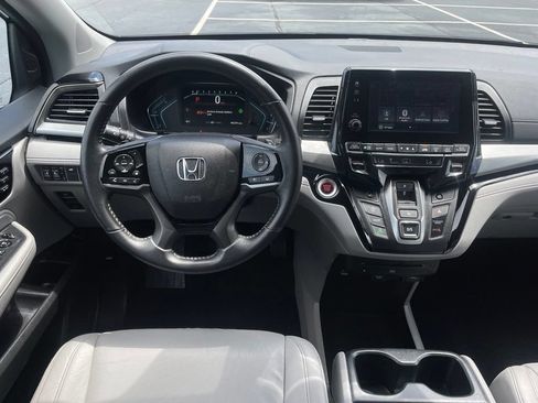 Used 2023 Honda Odyssey Touring image 11