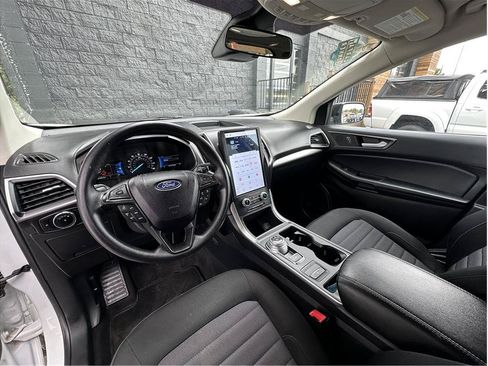 Used 2024 Ford Edge SE w/ Black Appearance Package AWD/4WD image 14