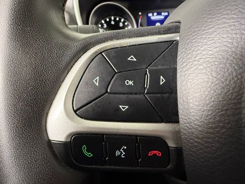Used 2021 Jeep Compass Latitude FWD image 26