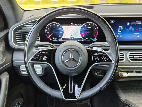 Used 2024 Mercedes-Benz GLE 450 4MATIC w/ AMG Line Exterior image 13