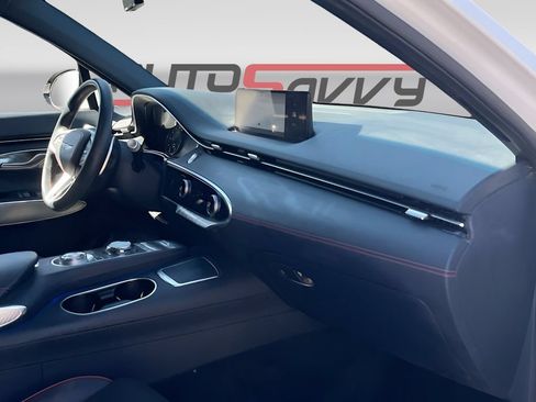Used 2025 Genesis GV70 3.5T Sport AWD/4WD image 29